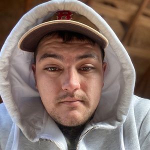 Meet your Posher, Sam